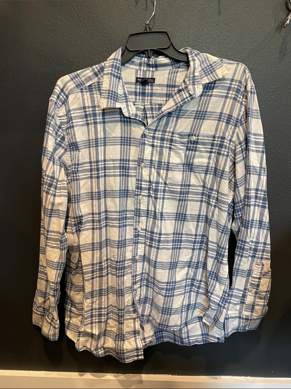 Gap Men's Blue Plaid Button-Up Shirt - Casual Comfort